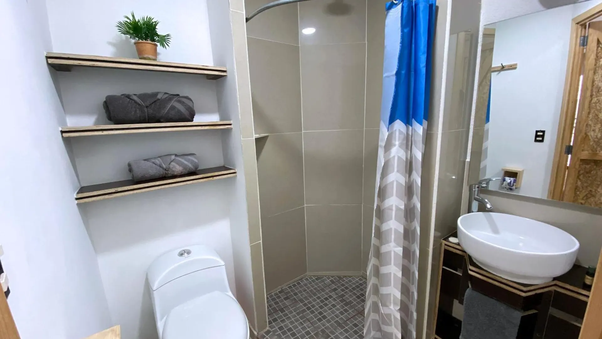Estudios By Flor Y Tierra Guadalajara Apartmanhotel
