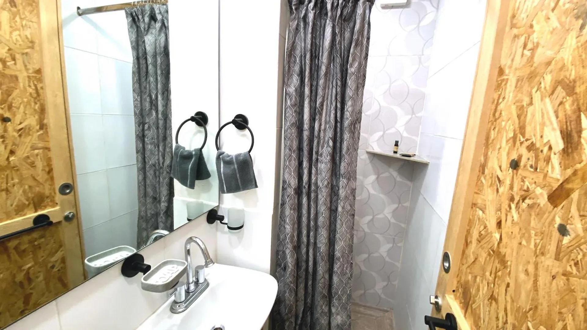 Apartmanhotel Estudios By Flor Y Tierra Guadalajara